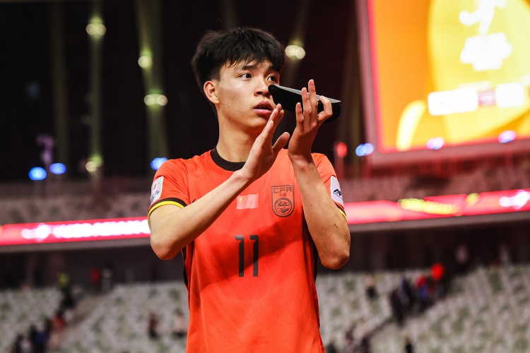 期待首秀！18歲王鈺棟入選中澳戰(zhàn)名單&穿11號(hào)，首進(jìn)國(guó)足正賽名單
